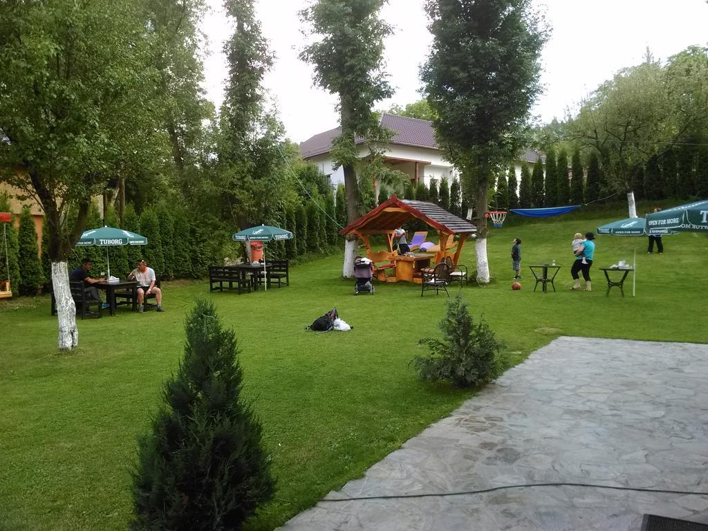 Pensiunea La Busu Bran  Buitenkant foto