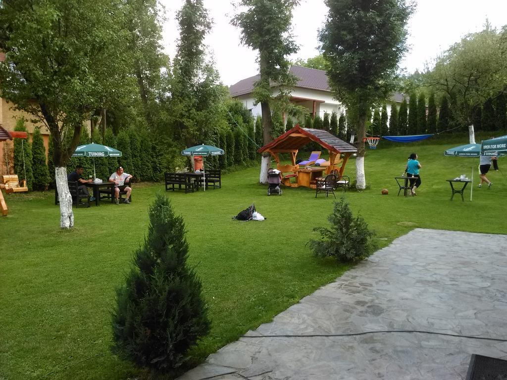 Pensiunea La Busu Bran  Buitenkant foto