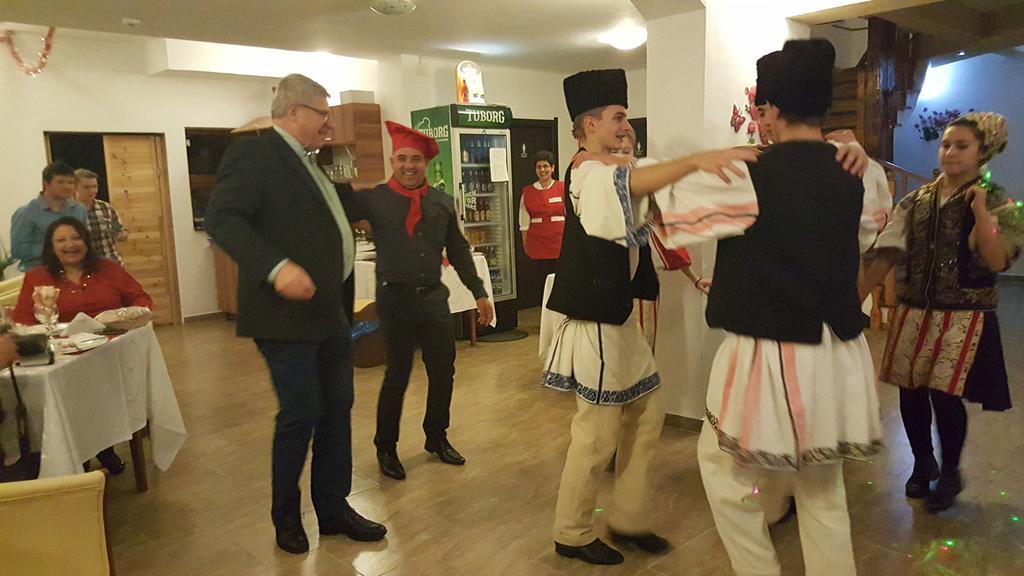 Pensiunea La Busu Bran  Buitenkant foto