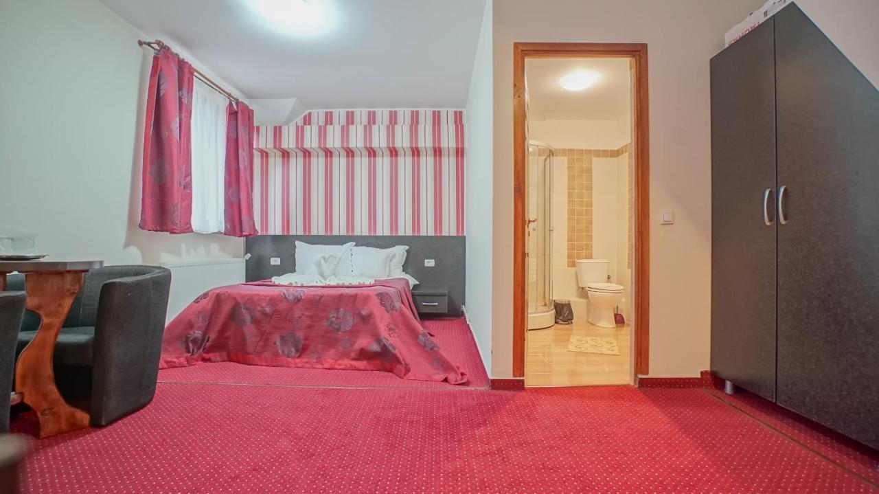 Pensiunea La Busu Bran  Buitenkant foto